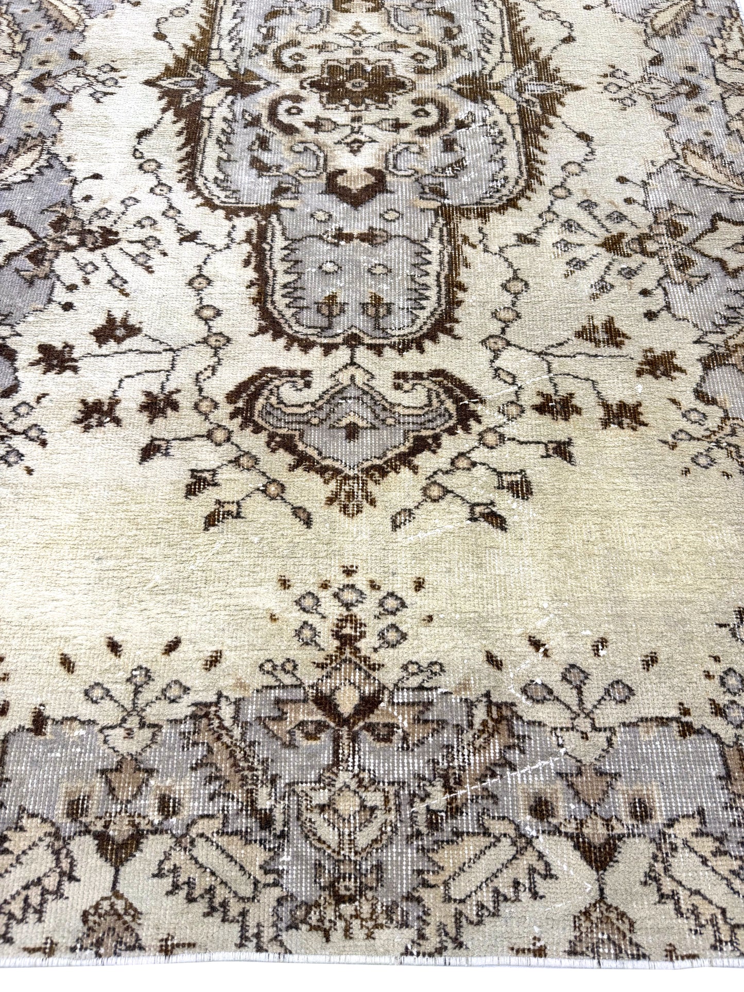Artisan Angelina Beige Vintage Knotted Rug