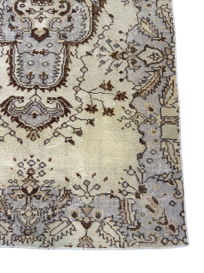 Artisan Angelina Beige Vintage Knotted Rug