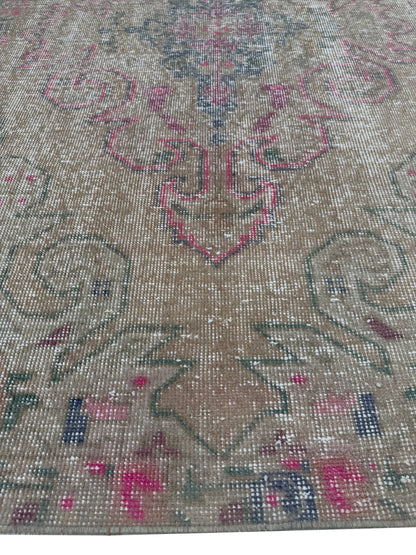 Artisan Angelina Beige Rose Vintage Knotted Rug