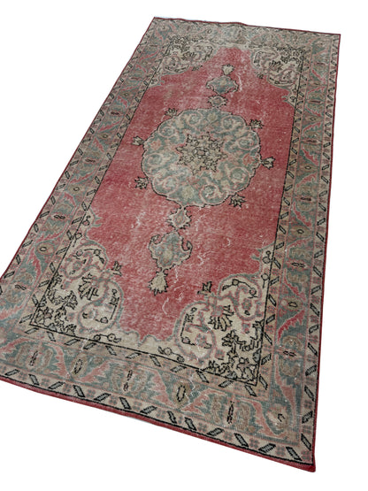 Artisan Angelina Rose Green Vintage Knotted Rug