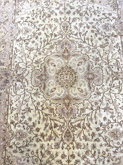 Artisan Angelina  Lt.Coral Blue Vintage Knotted Rug