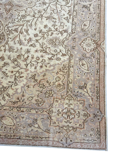 Artisan Angelina  Lt.Coral Blue Vintage Knotted Rug