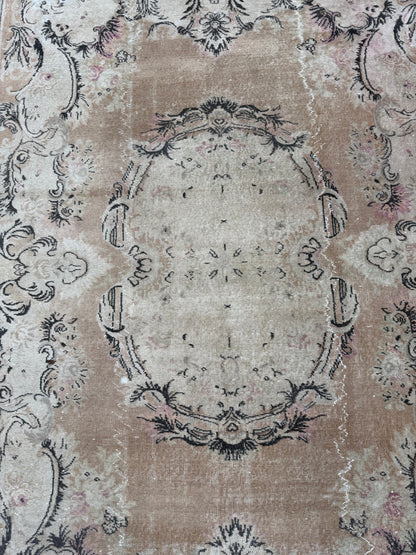 Artisan Angelina  Beige Lt.Blue Vintage Knotted Rug