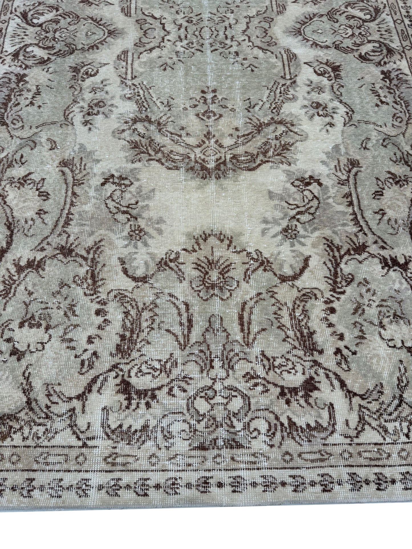 Artisan Angelina  Beige  Vintage Knotted Rug