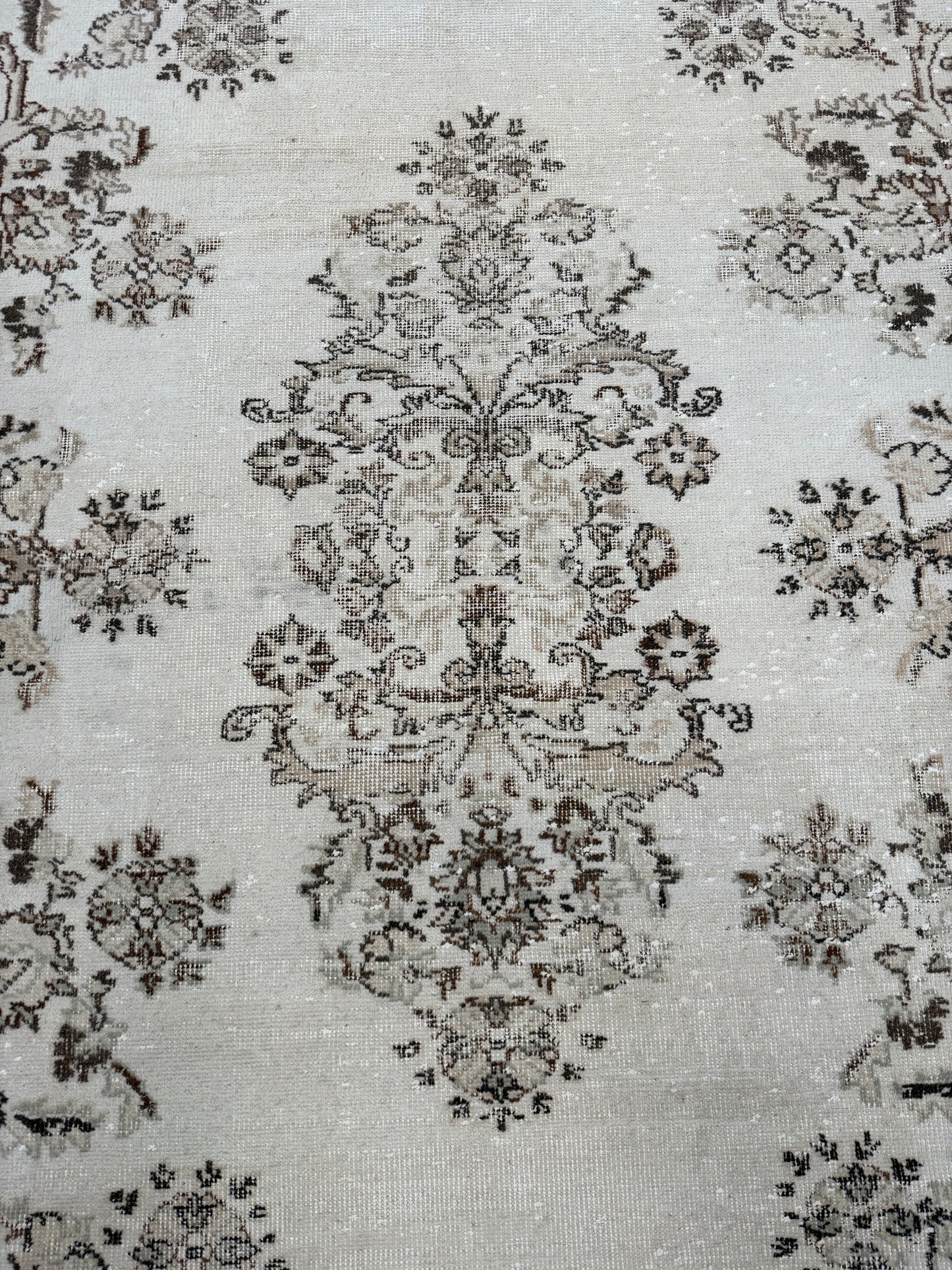 Artisan Angelina  Brown Beige Vintage Knotted Rug