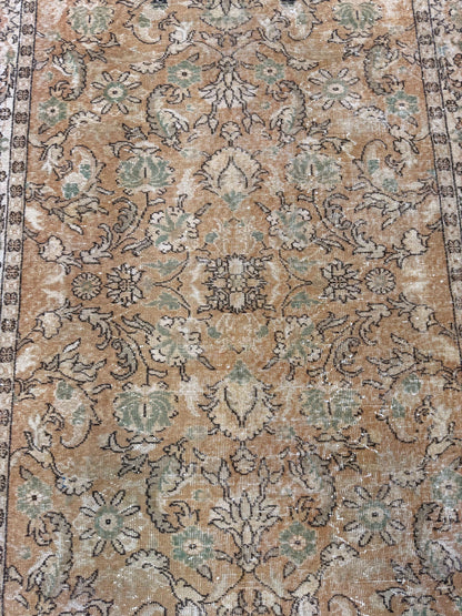 Artisan Angelina  Dk.Beige  Vintage Knotted Rug