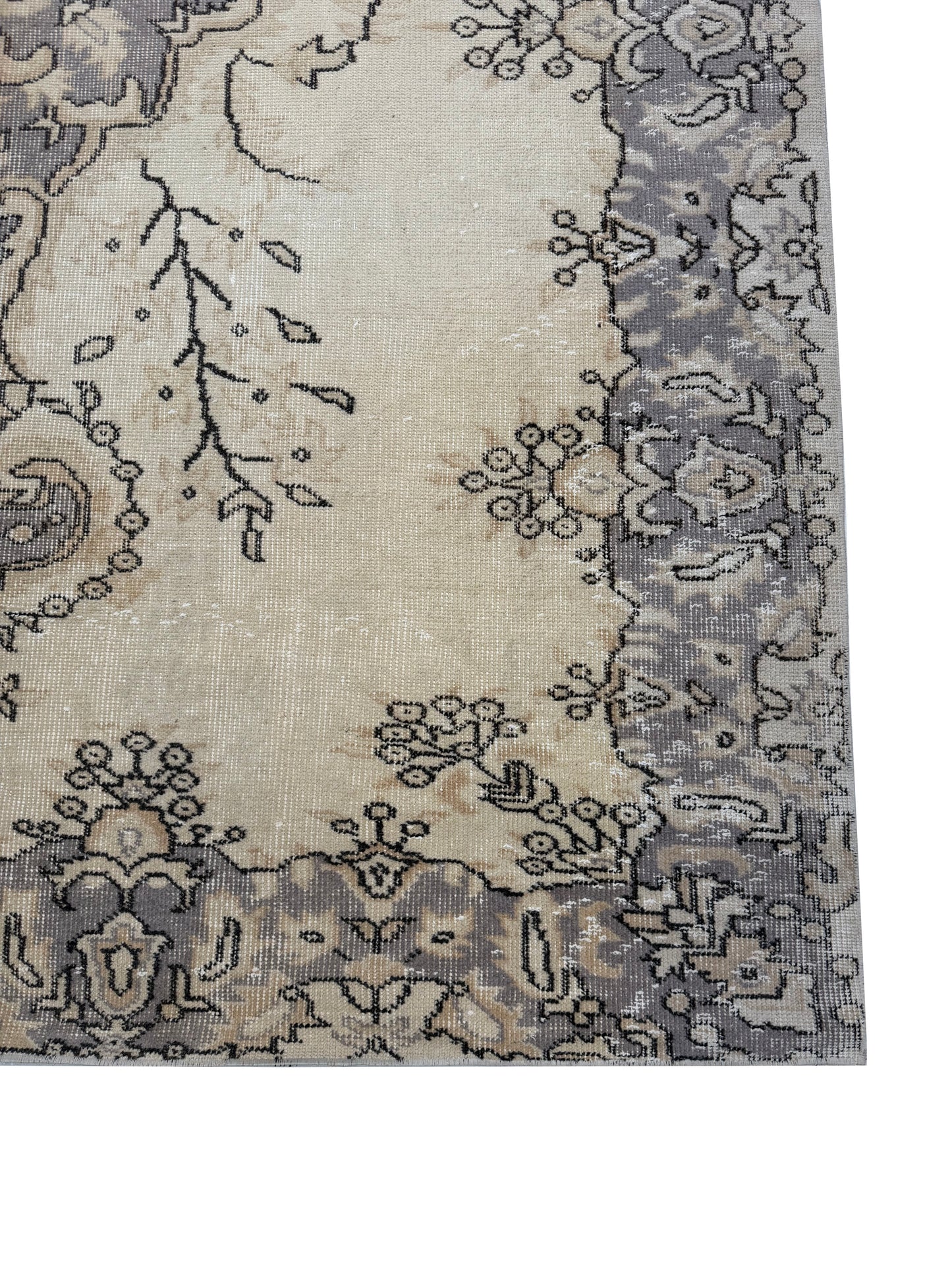 Artisan Angelina  Ivory Multi Vintage Knotted Rug