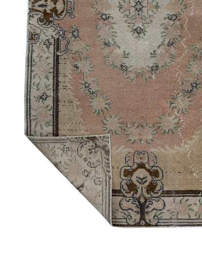 Side profile of the Artisan Angelina rug highlighting the low pile and artisan craftsmanship