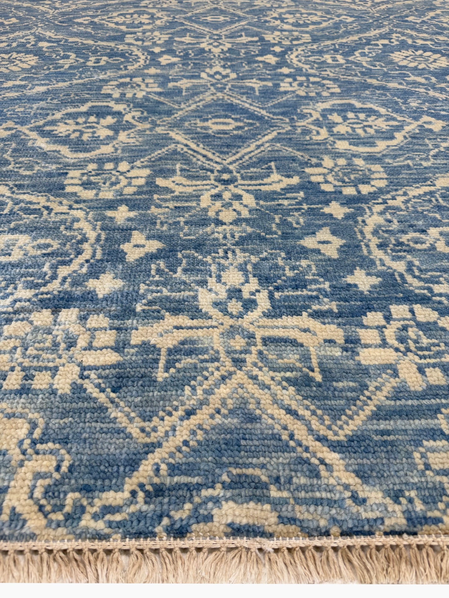 Artisan Samara Blue Ivory Transitional Knotted Rug