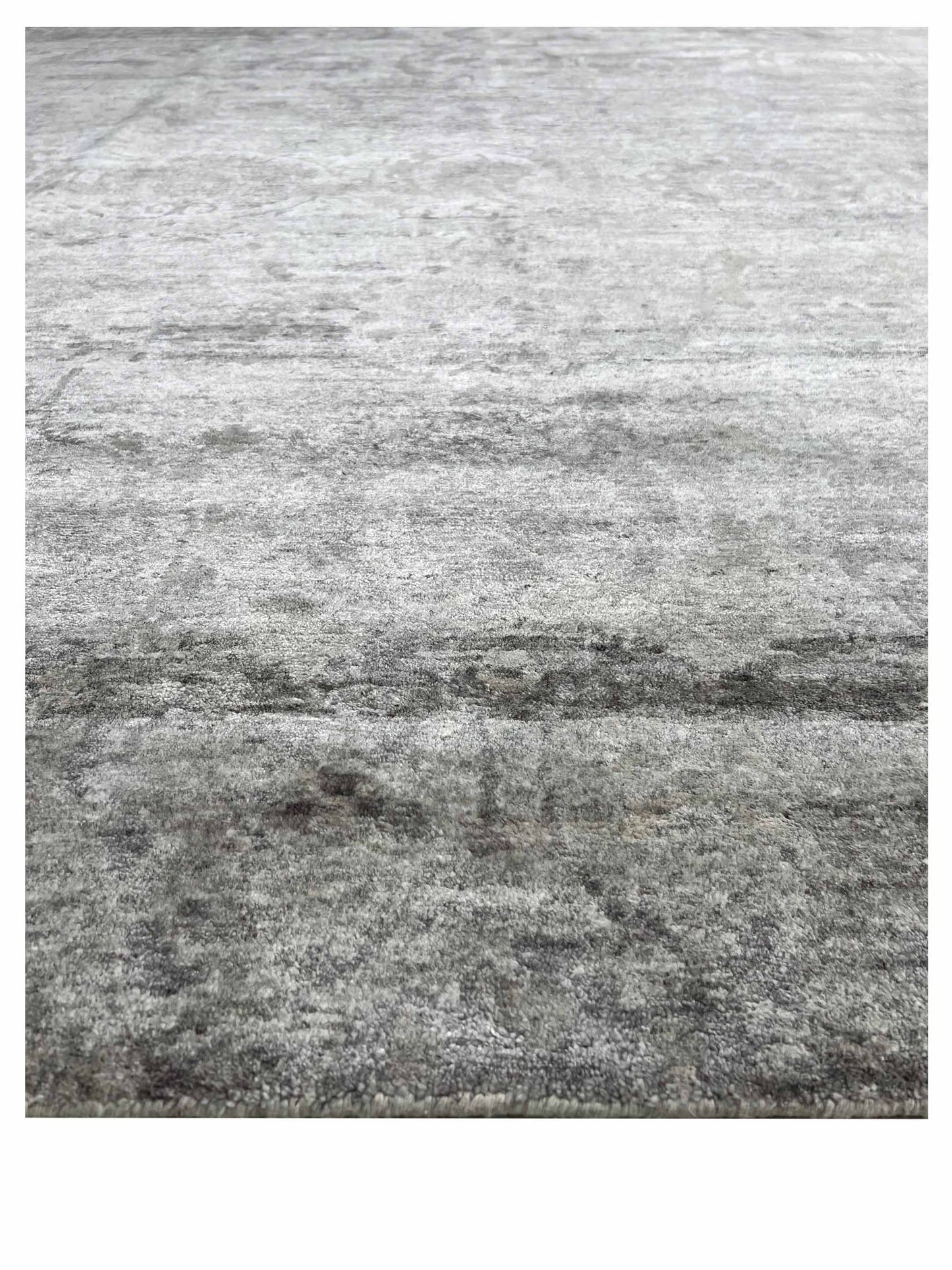 Artisan Mary Natural Grey Knotted Rug