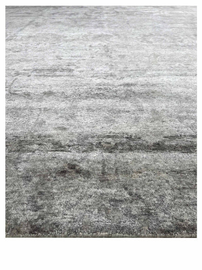 Artisan Mary Natural Grey Knotted Rug