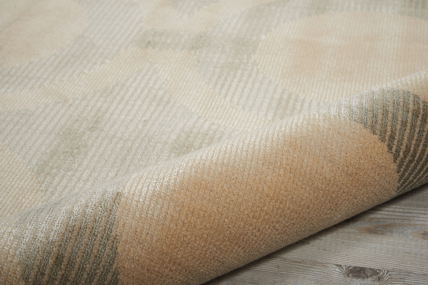 Nourison Home Luminance  Cream Grey  Transitional