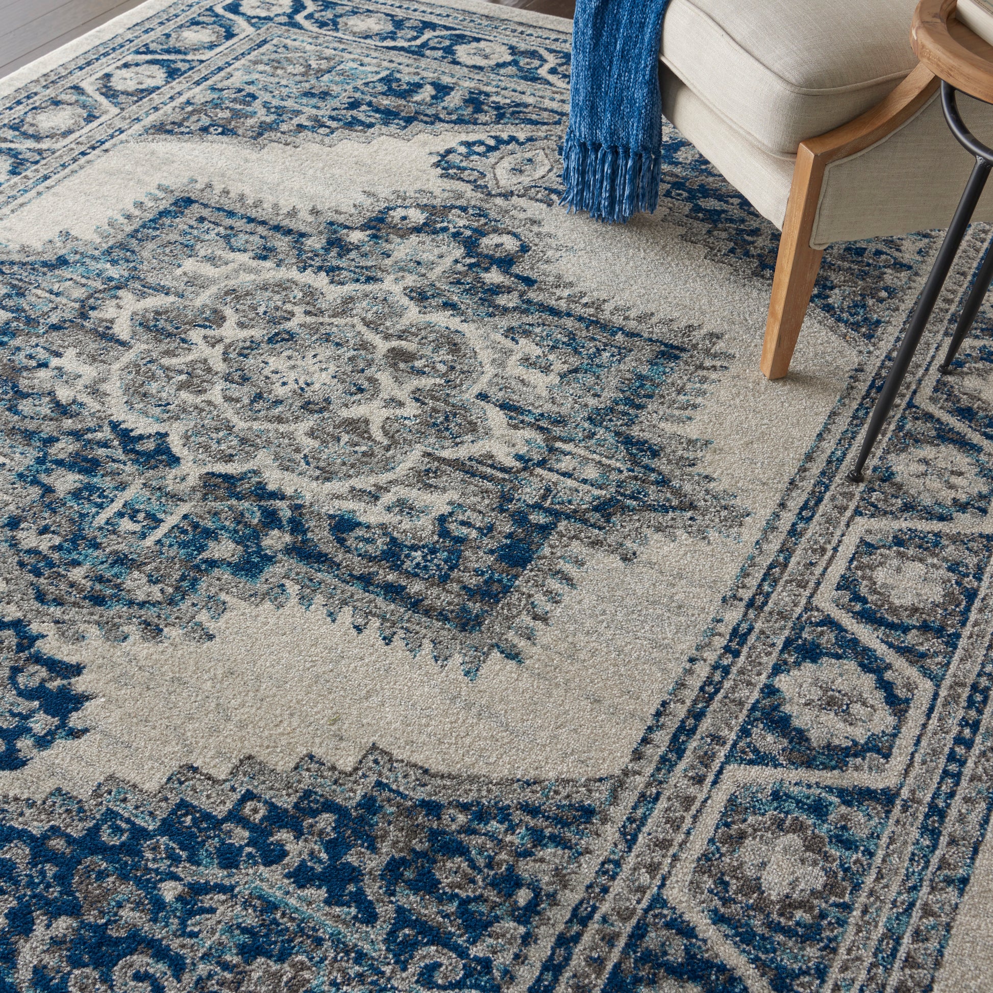 Nourison Home Persian Vintage  Ivory Blue  
