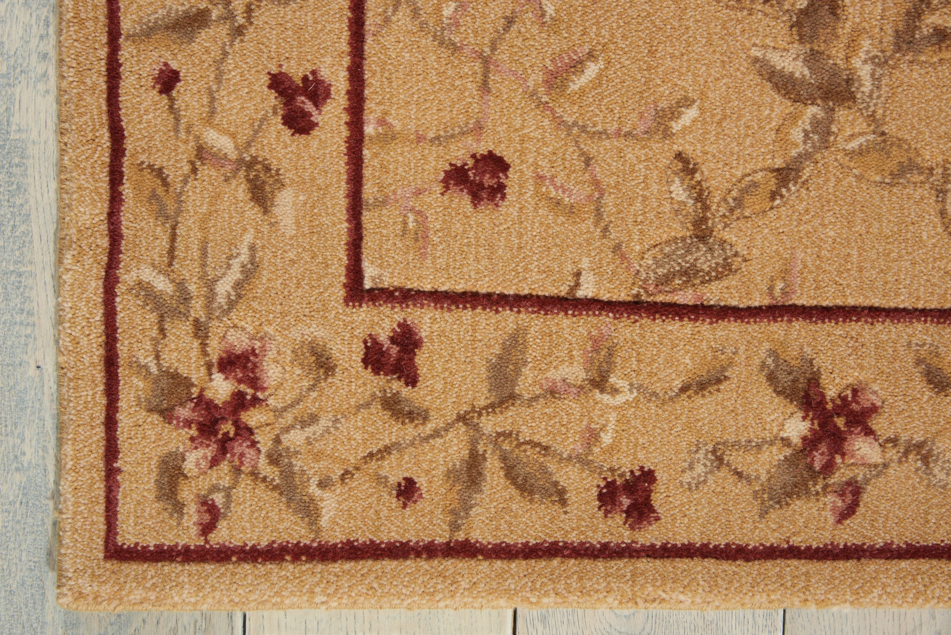 Nourison Home Ashton House  Gold  Traditional