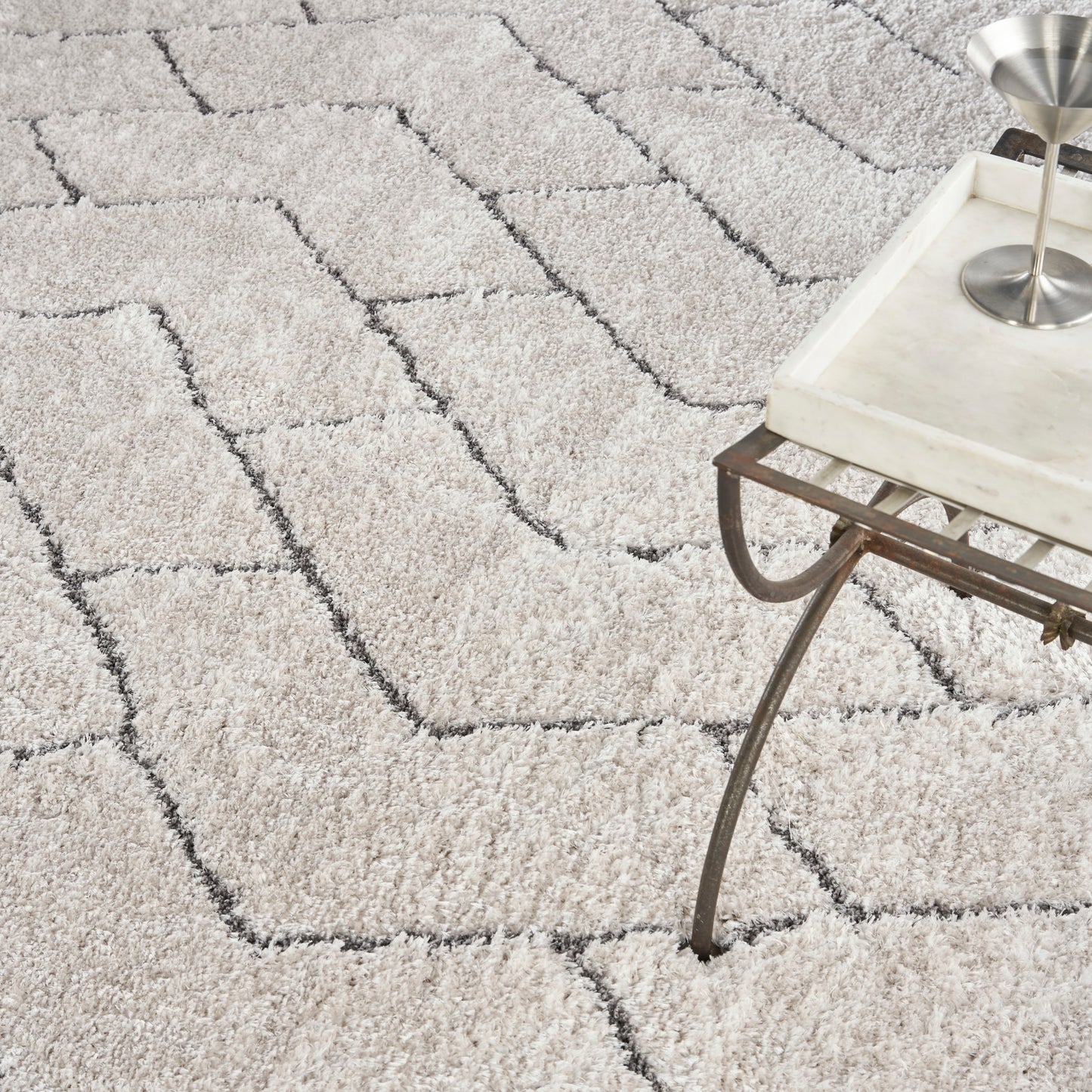 Nourison Home Dreamy Shag  Ivory Grey  Contemporary