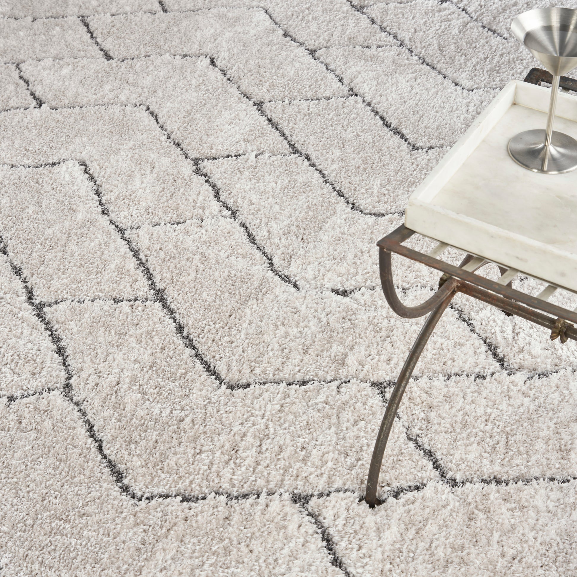 Nourison Home Dreamy Shag  Ivory Grey  Contemporary