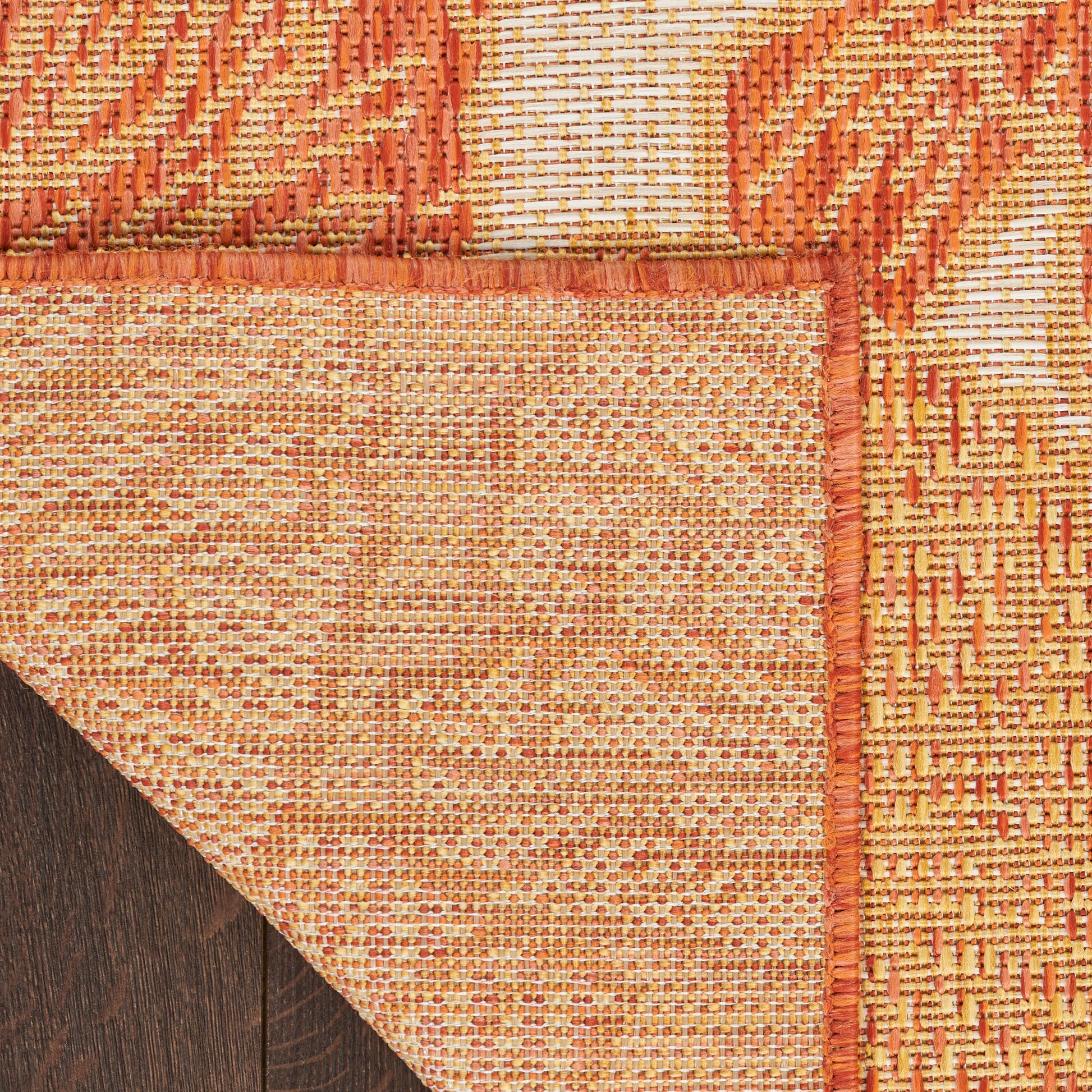 Nourison Home Garden Oasis  Coral  Contemporary