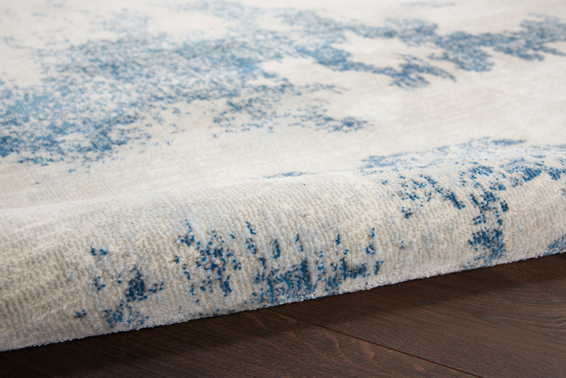 Nourison Home Etchings  Ivory Light Blue  Contemporary