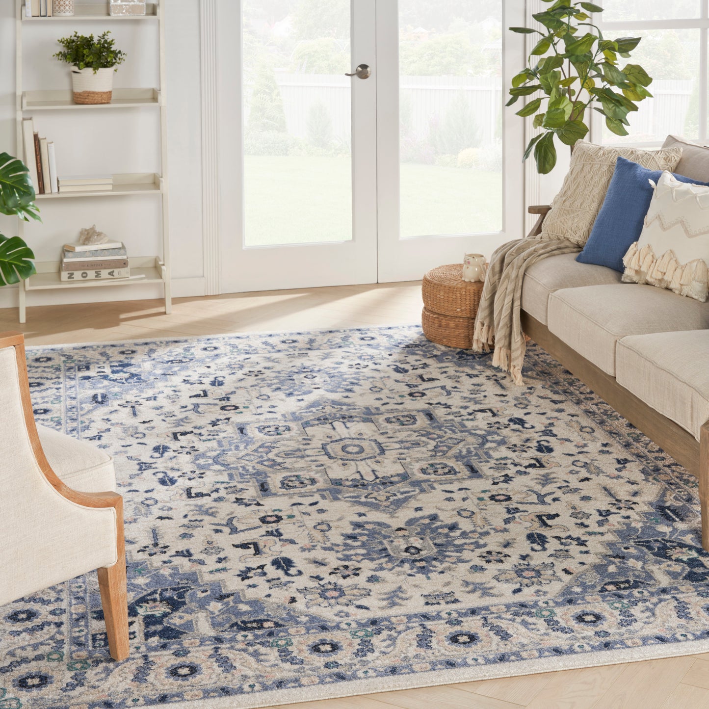 Nourison Home Passion  Ivory Grey  Traditional