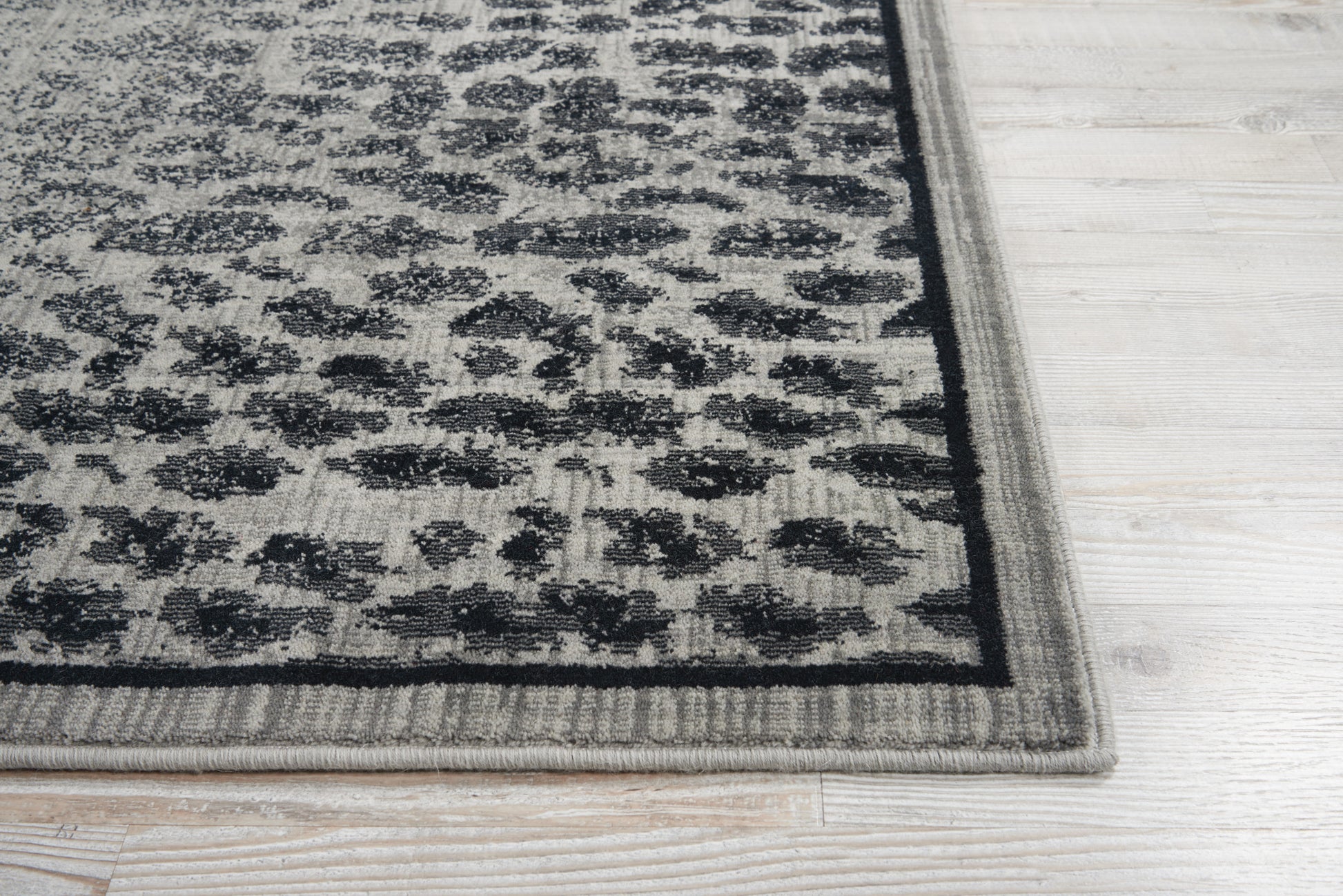 Nourison Home Riviera  Grey Black  Contemporary