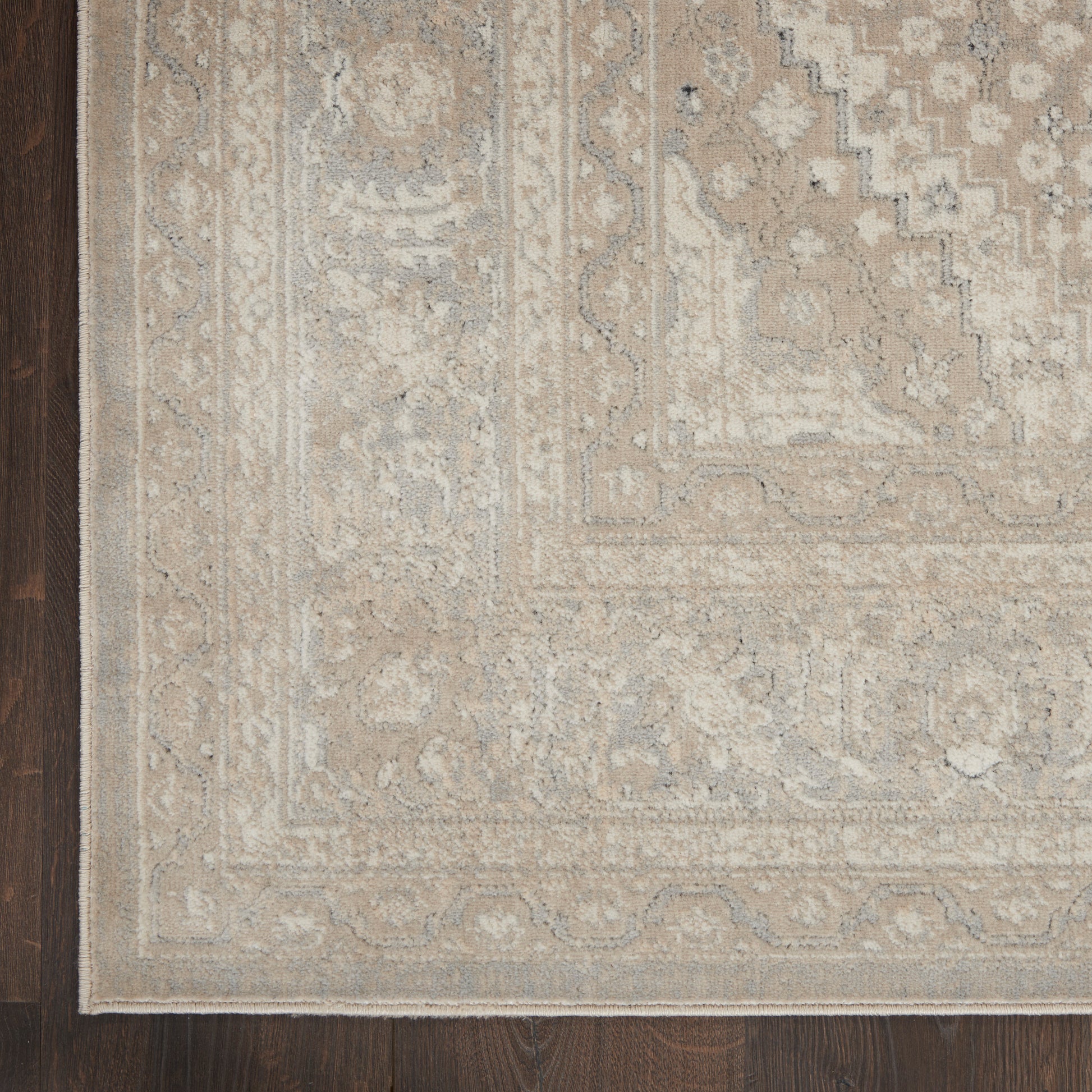 Nourison Home Malta  Beige Grey  Traditional