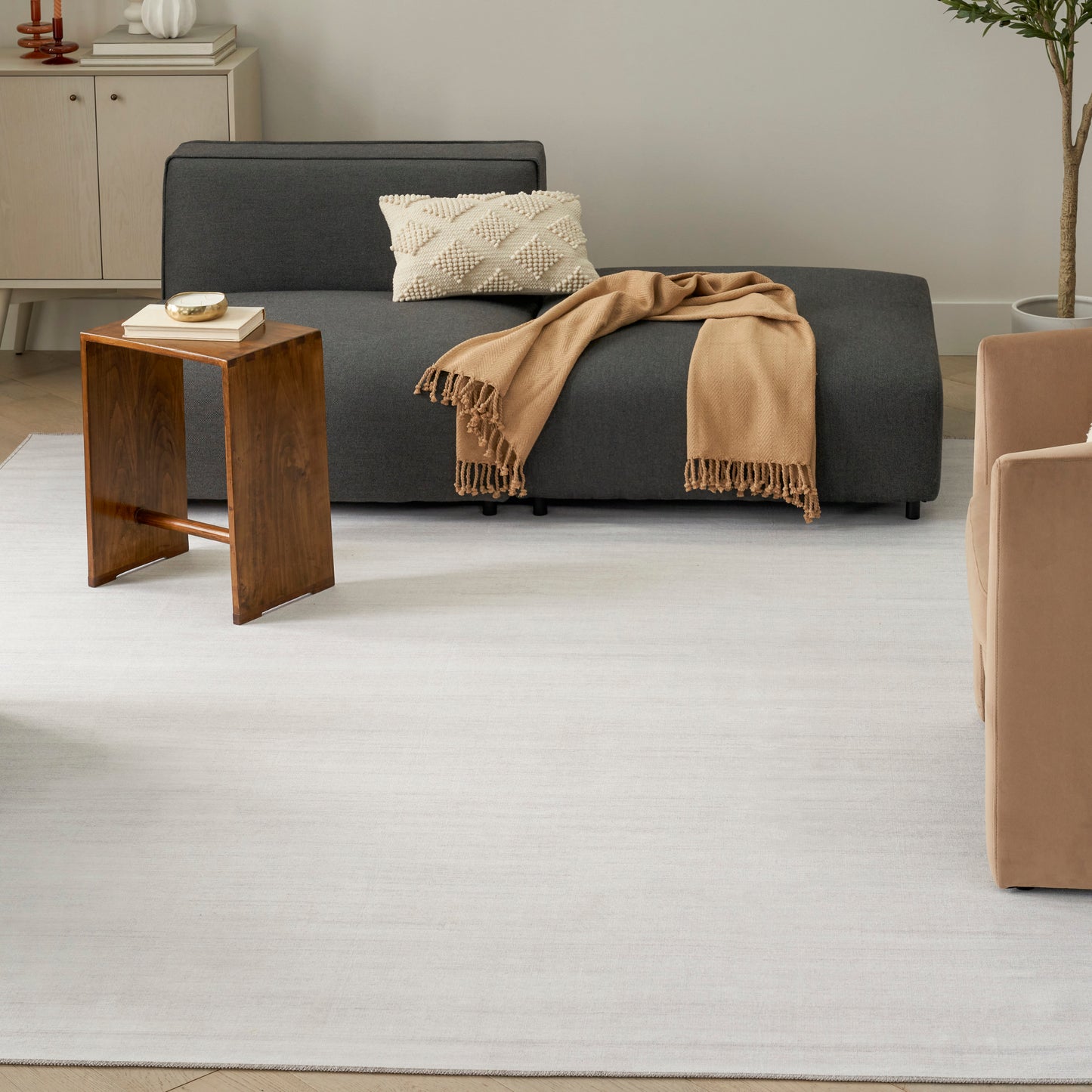 Nourison Home Washable Essentials  Ivory Grey  Contemporary