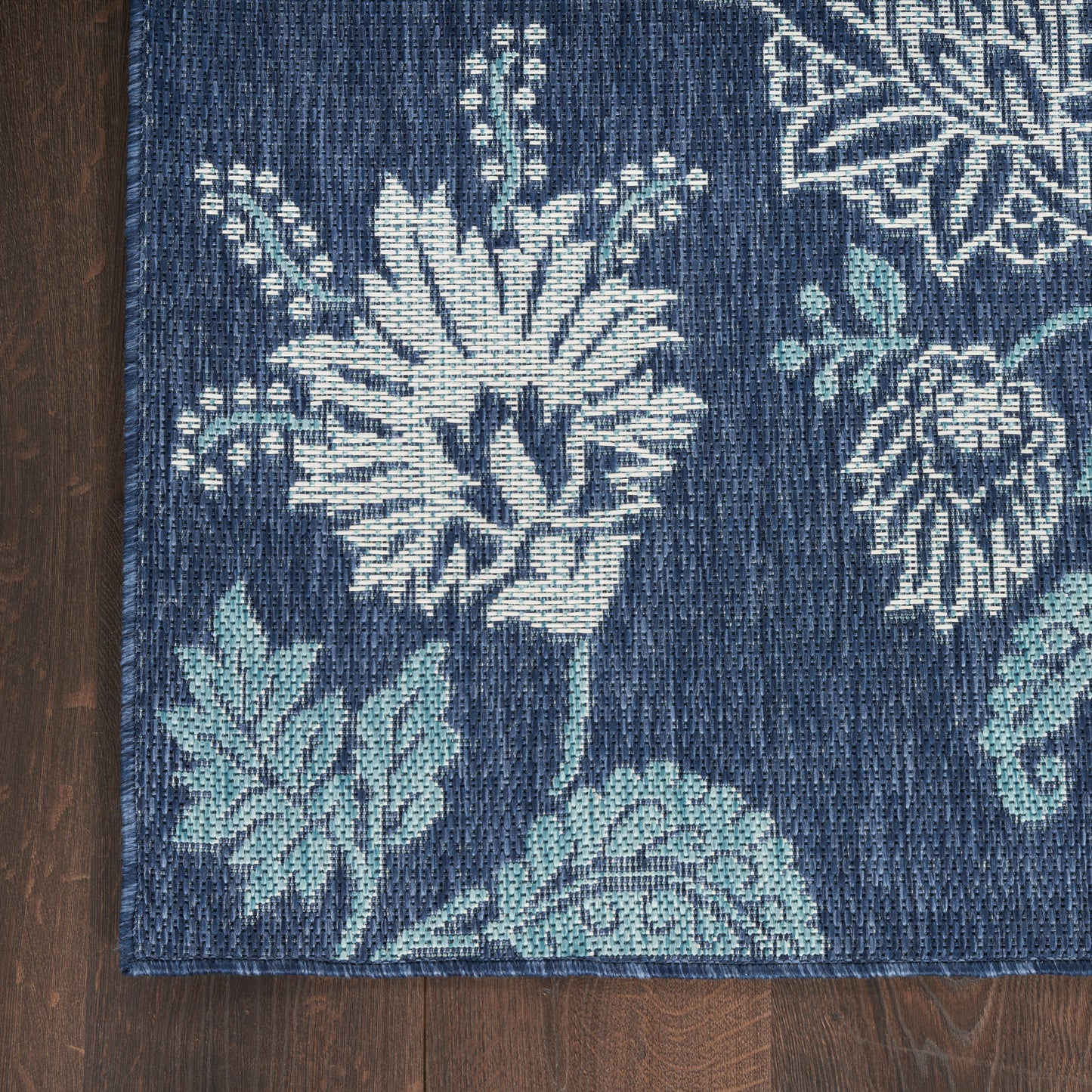 Nourison Home Garden Oasis  Navy  Contemporary