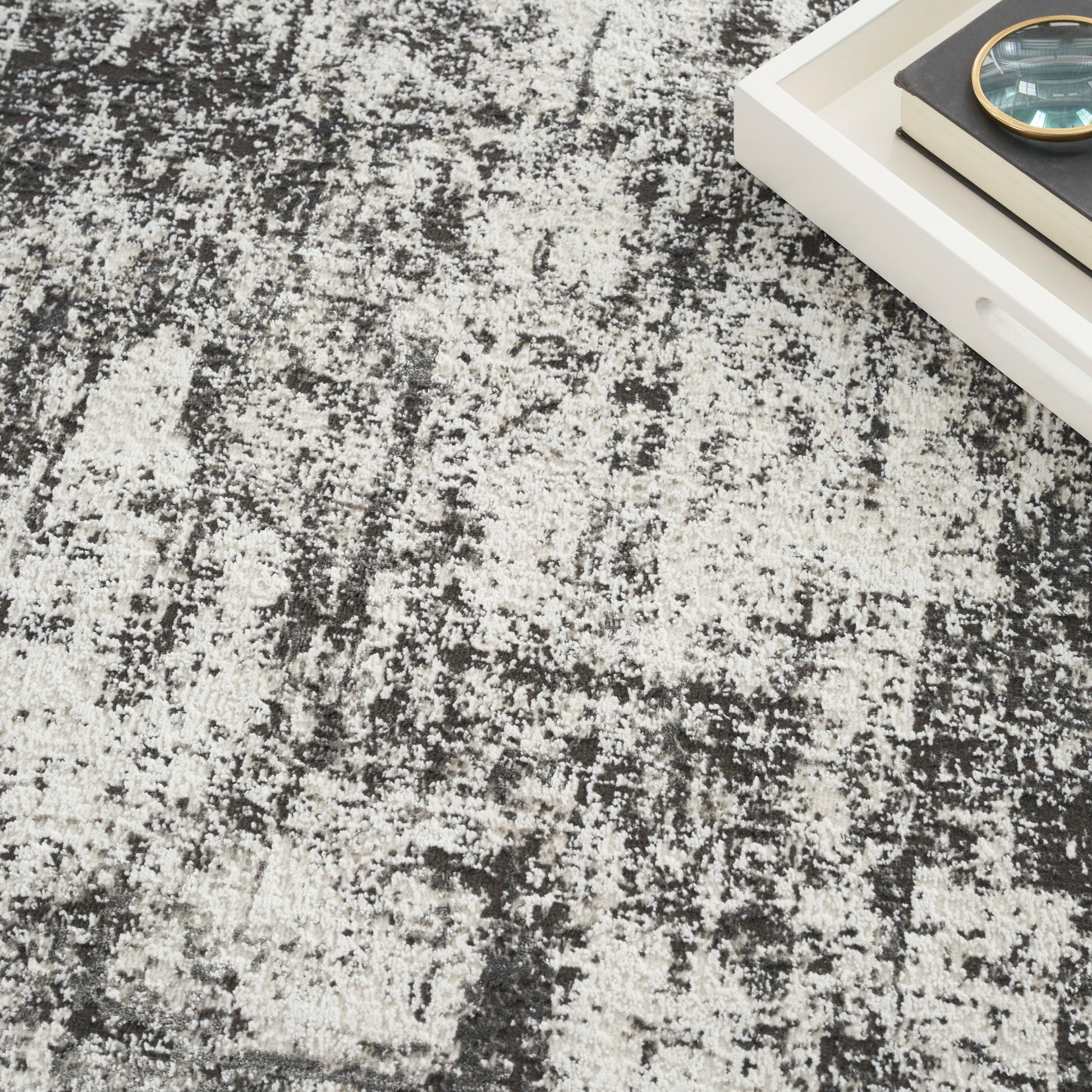 Nourison Home Desire  Grey Ivory  Contemporary