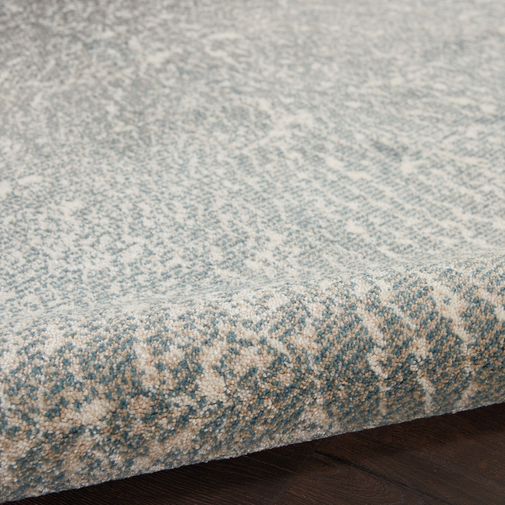 Inspire Me! Home Décor Elegance  Grey  Contemporary