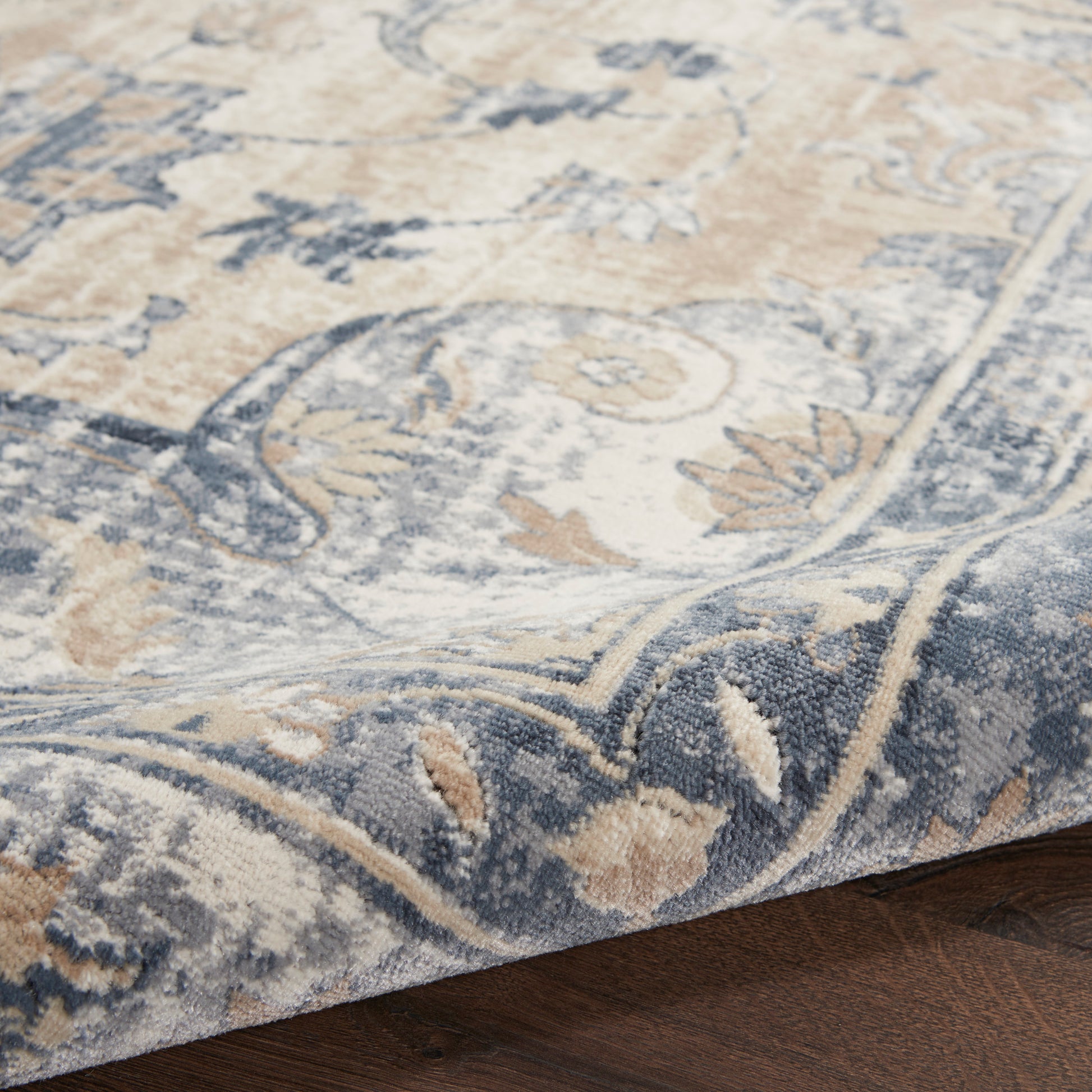 Nourison Home Malta  Blue Ivory  Traditional