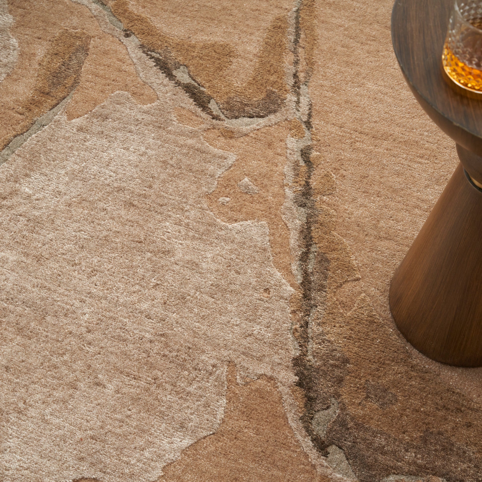 Nourison Home Silk Shadows  Beige Silver  Contemporary