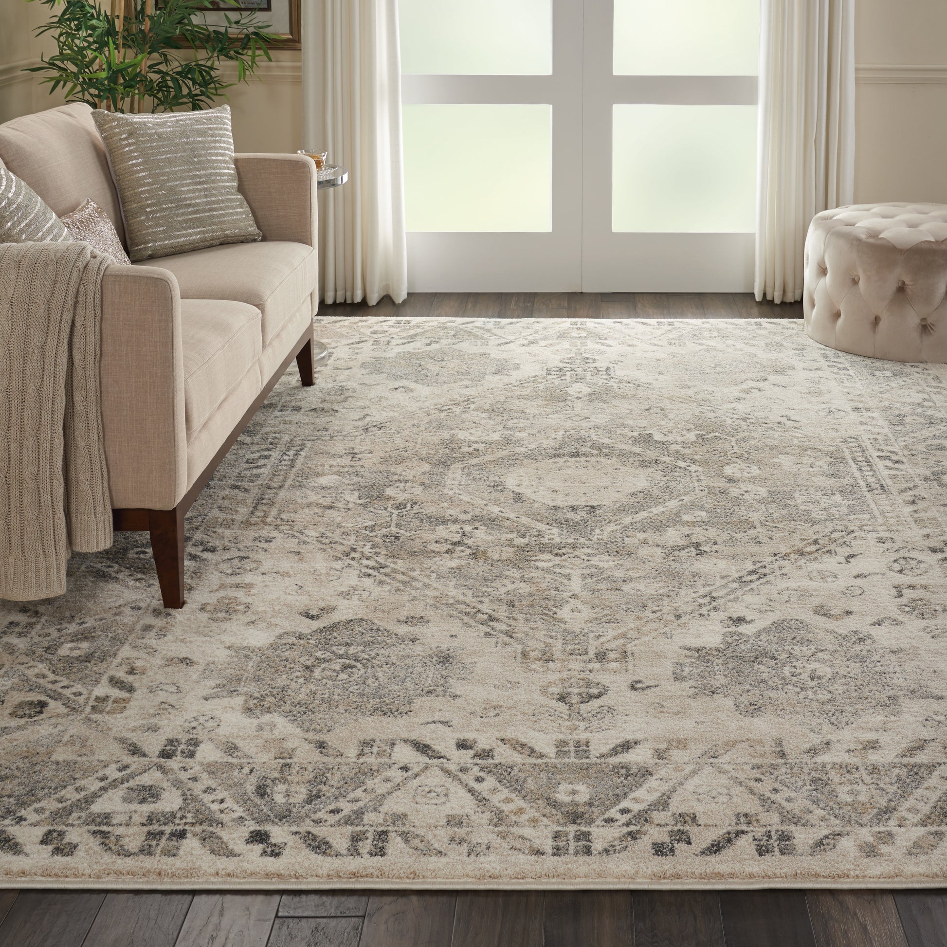 Nourison Home Fusion  Cream Grey  Traditional