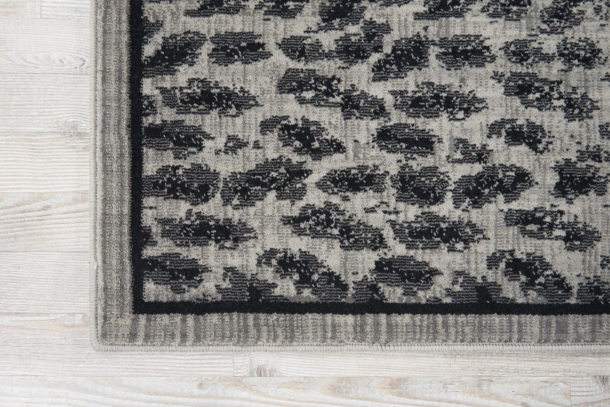 Nourison Home Riviera  Grey Black  Contemporary