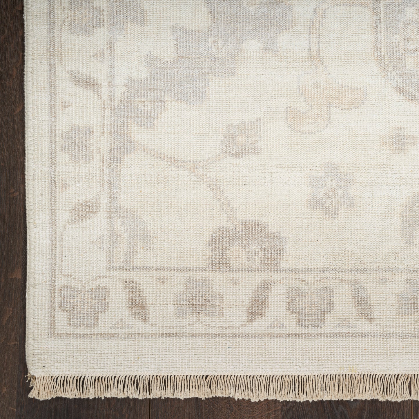 Nourison Home Aldora  Ivory Grey  Traditional