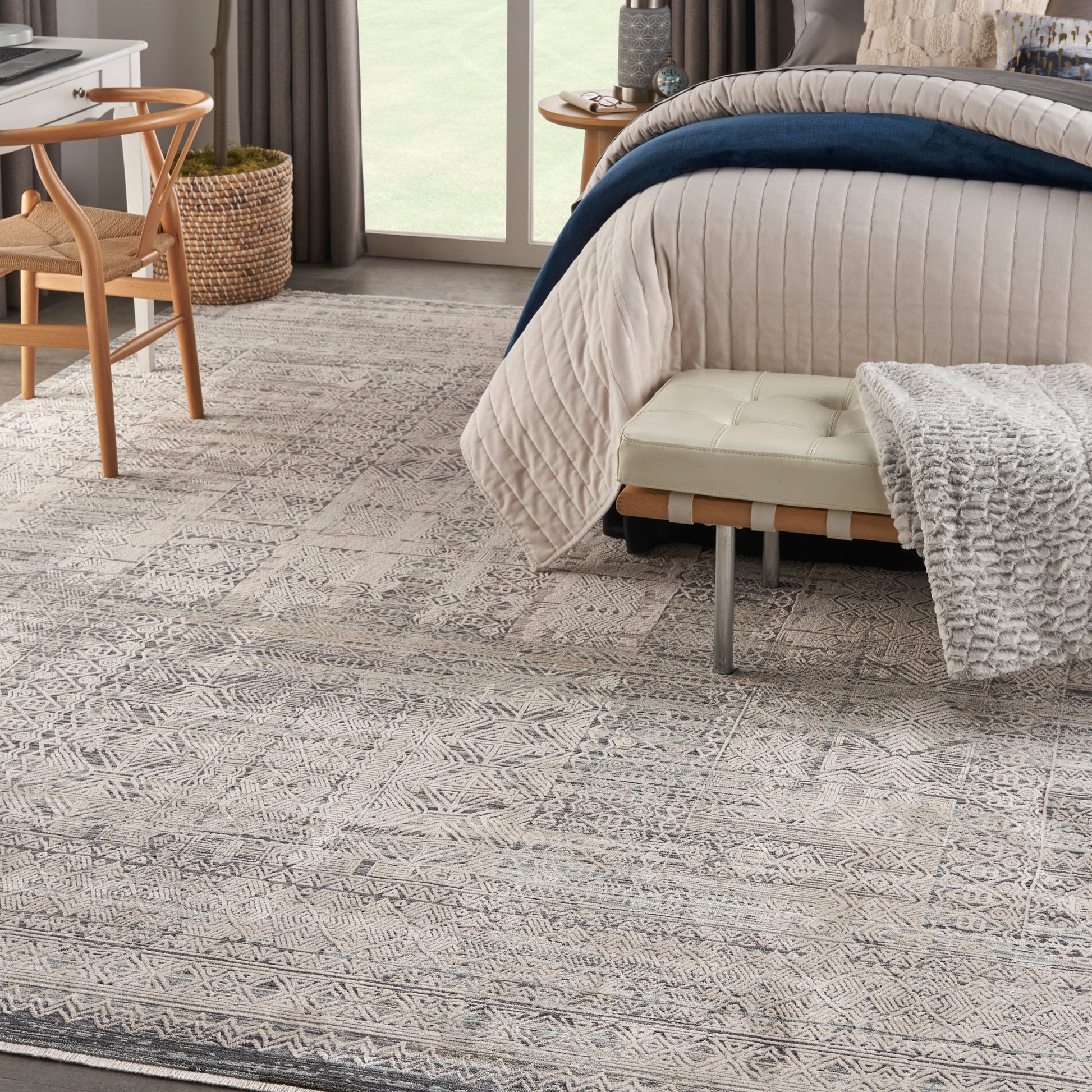 Nourison Home Lynx  Ivory Blue  Transitional