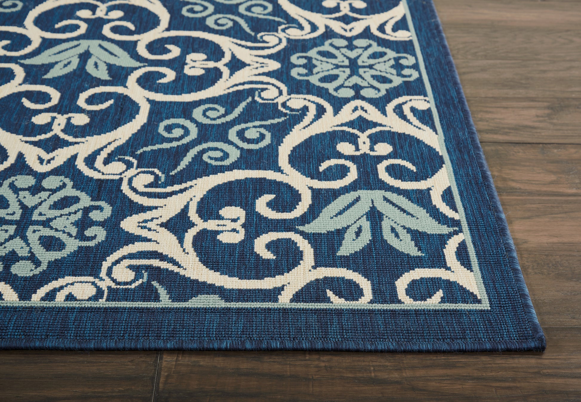 Nourison Home Caribbean  Navy  Transitional