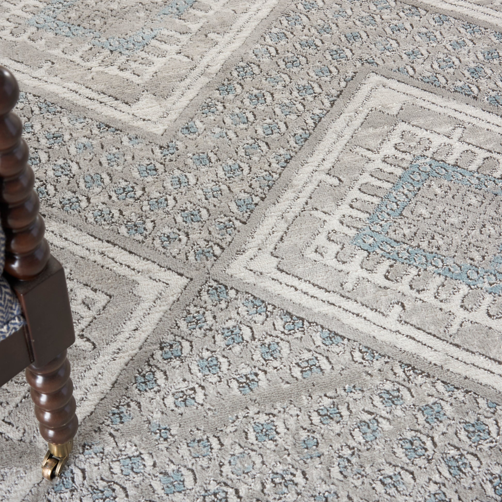 Nourison Home Quarry  Grey Ivory Blue  Contemporary