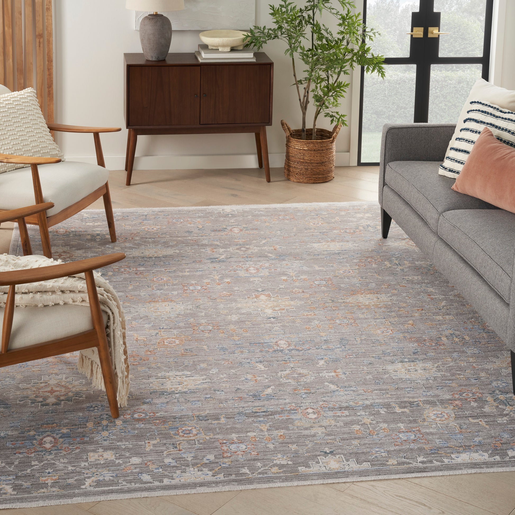 Nourison Home Elegant Heirlooms  Grey  Traditional