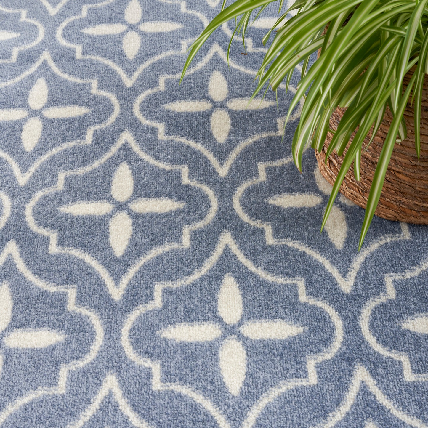 Nourison Home Nourison Essentials  Blue Ivory  Contemporary