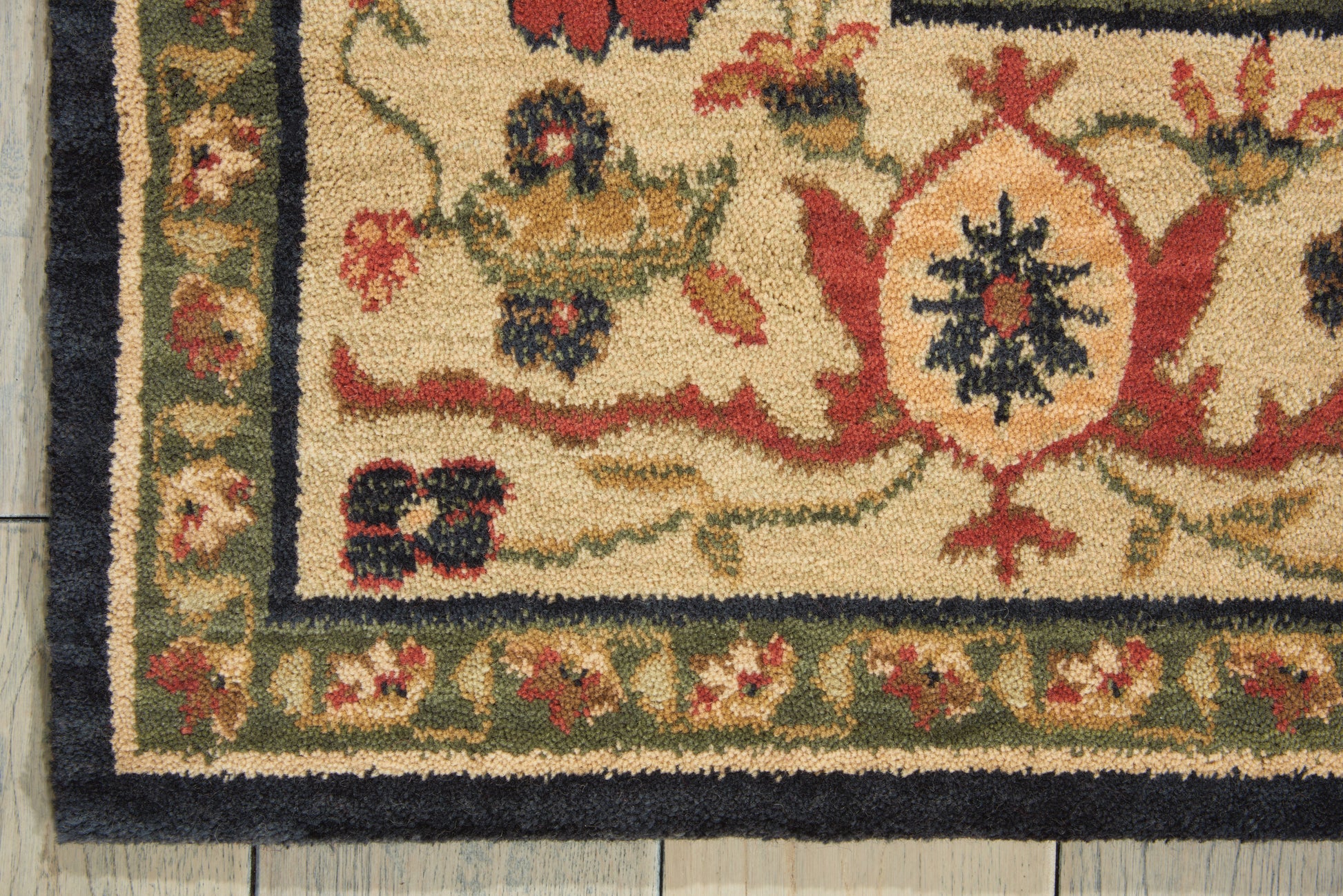 Nourison Home Living Treasures  Midnight  