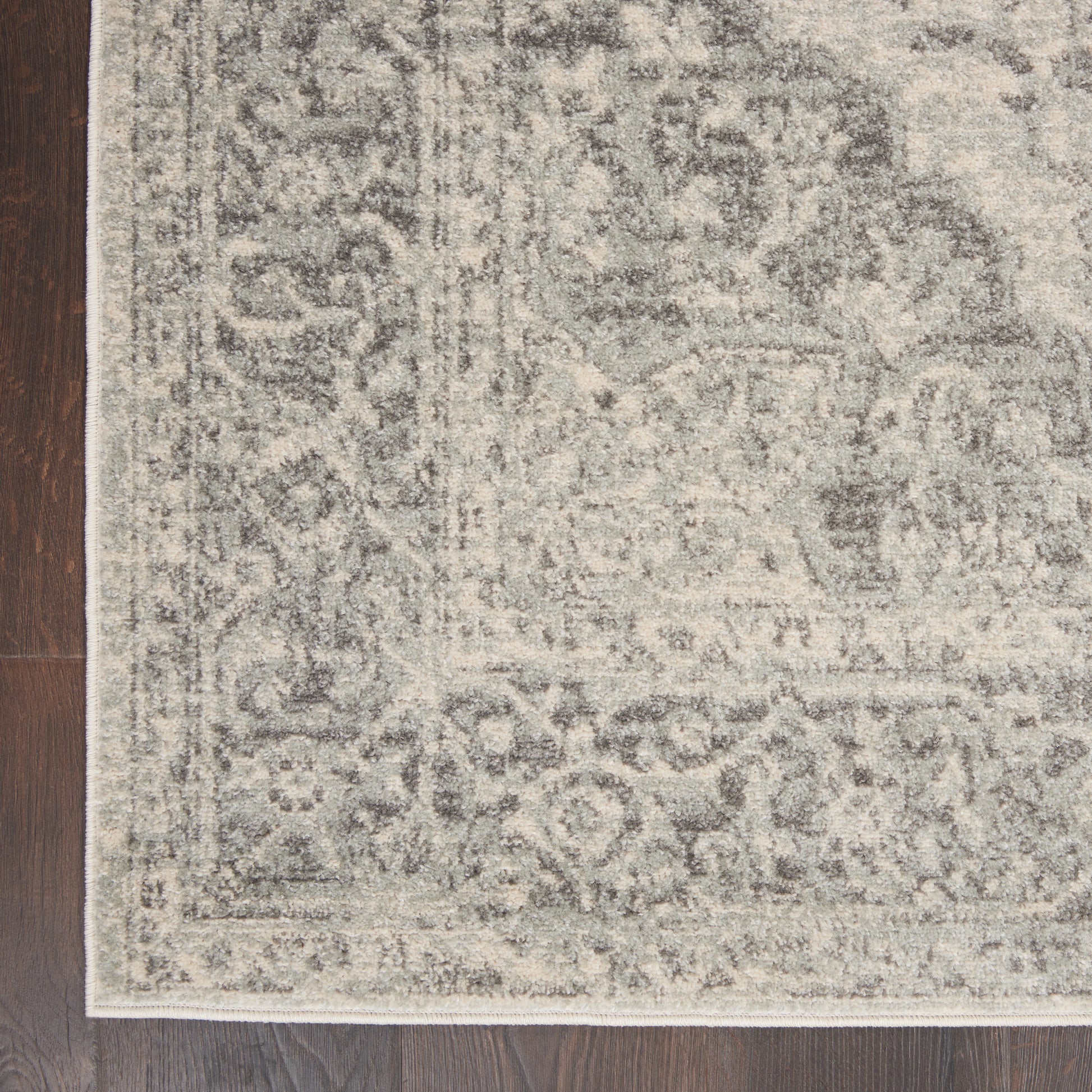 Nourison Home Tranquil  Ivory Grey  Traditional