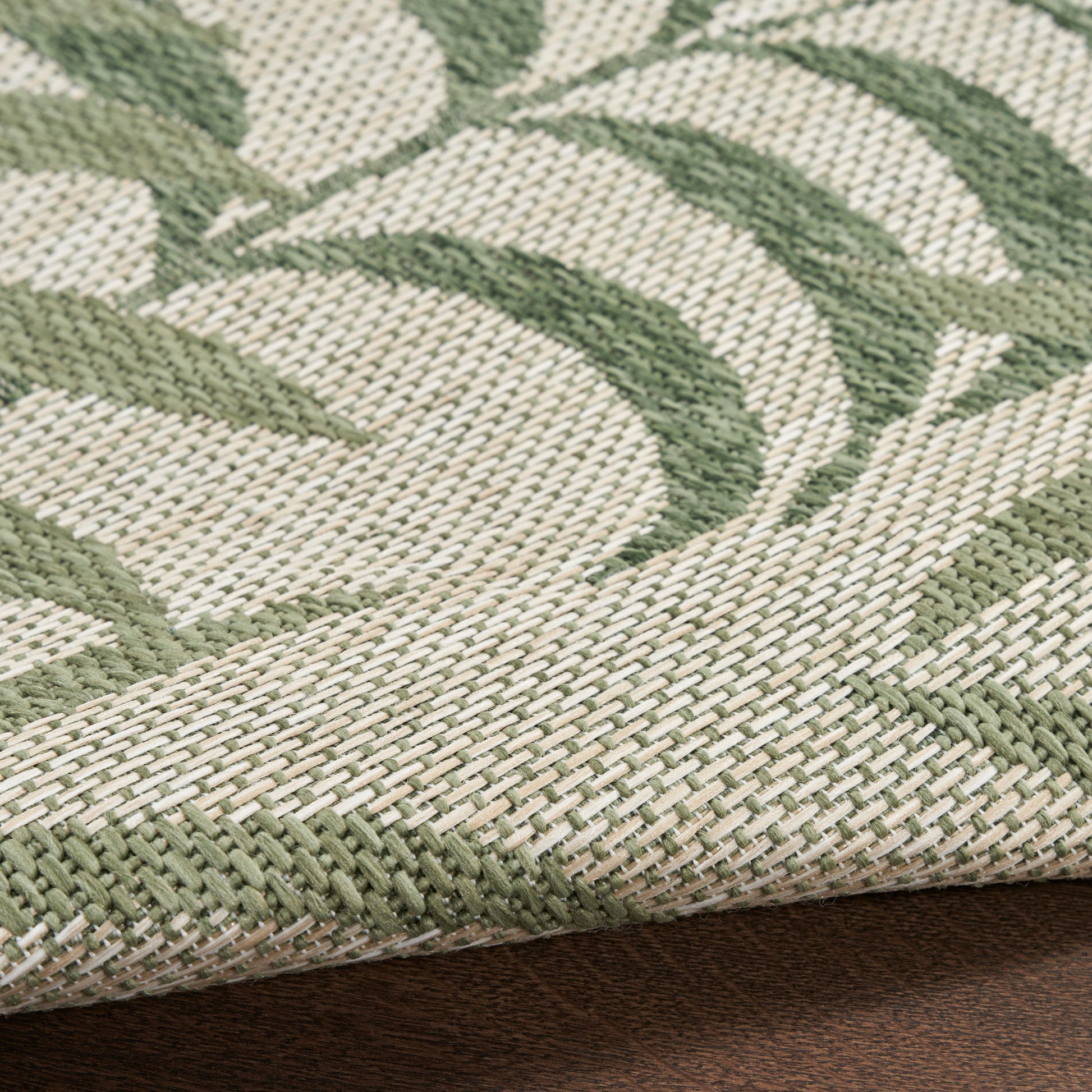 Nourison Home Garden Oasis  Ivory Green  Contemporary
