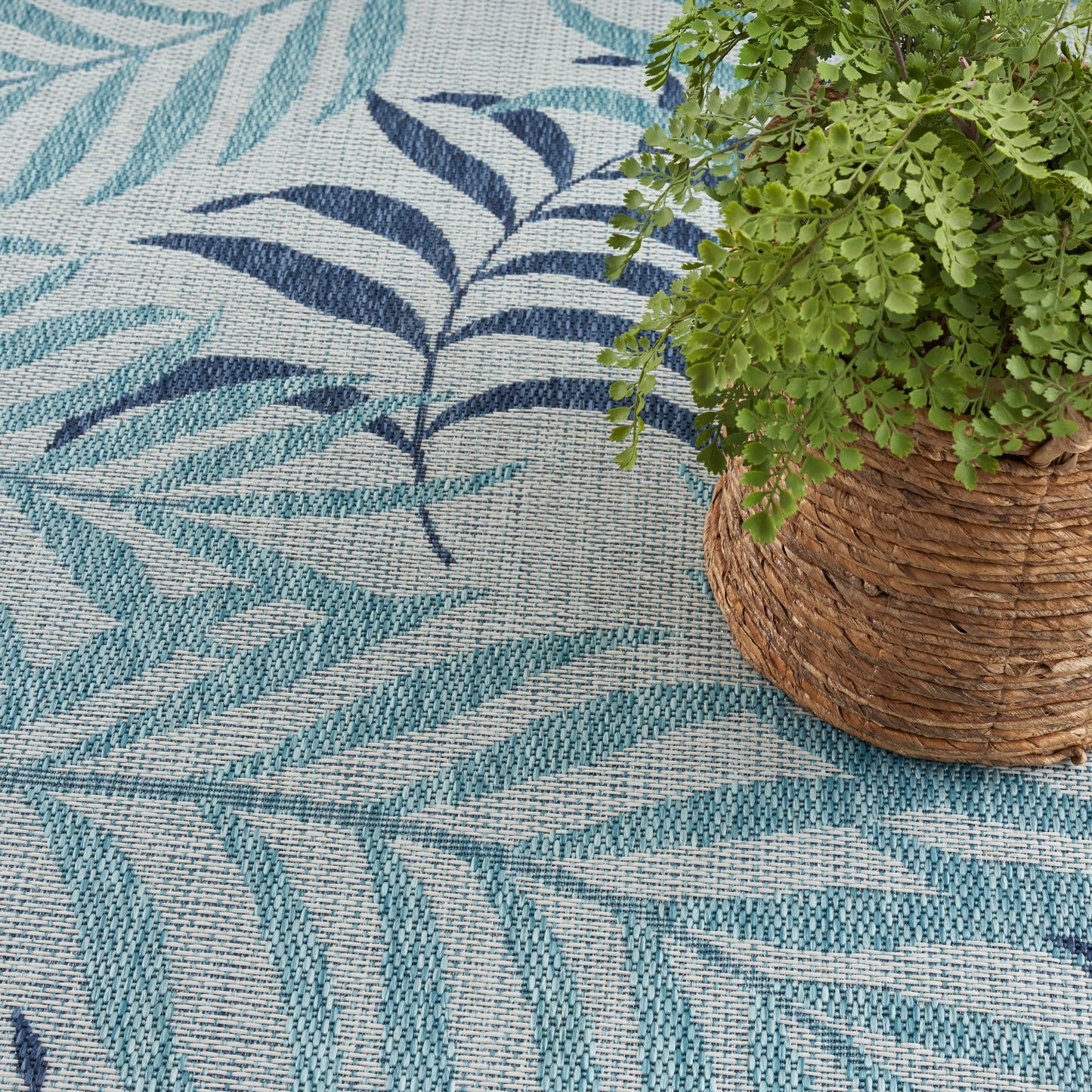 Nourison Home Garden Oasis  Blue  Contemporary