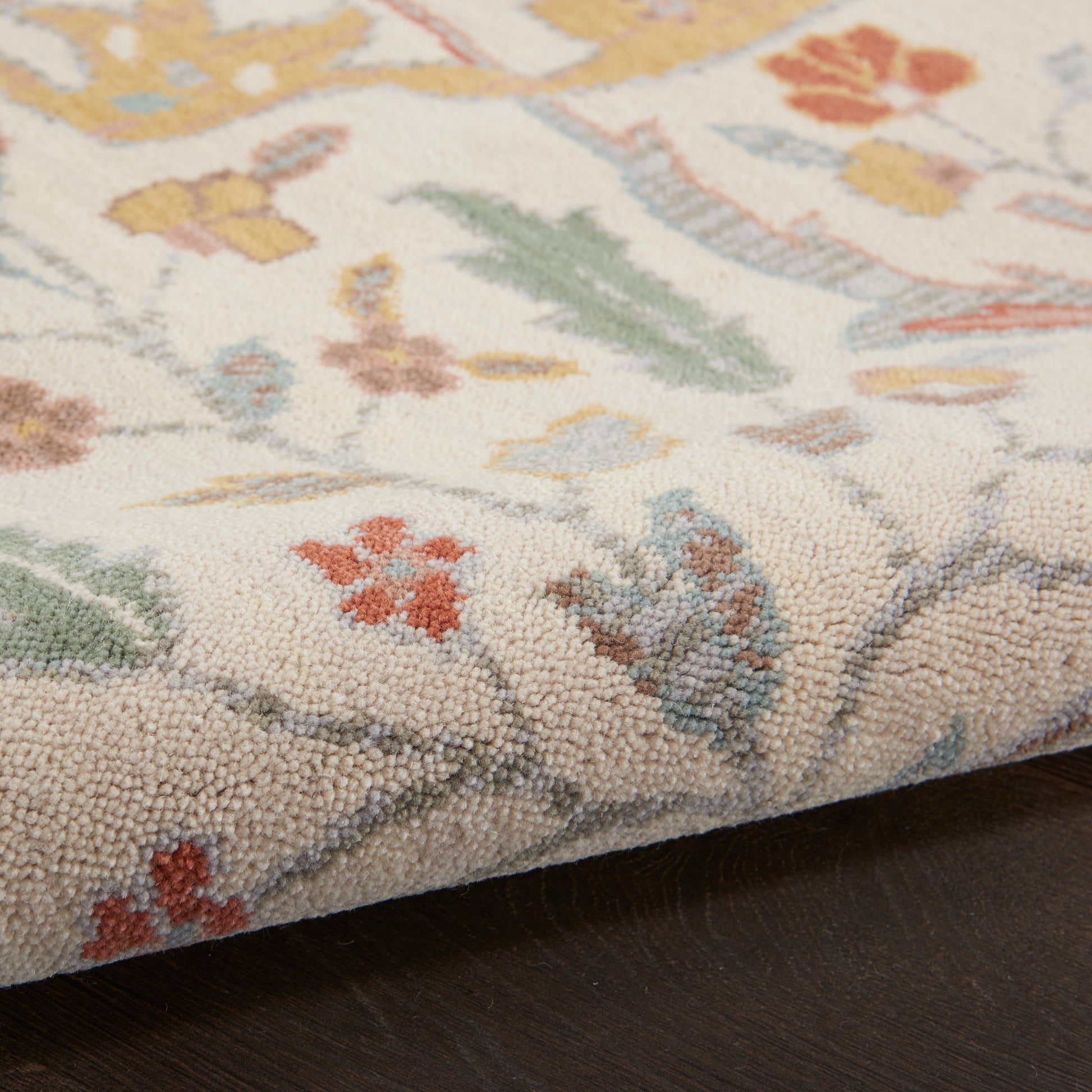 Nourison Home Parisa  Beige  Traditional