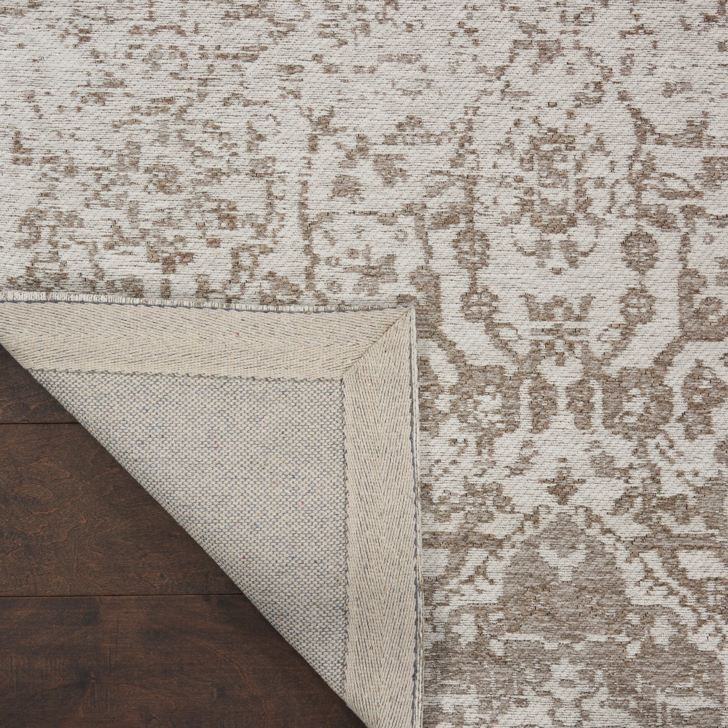 Nourison Home Damask  Ivory  Transitional
