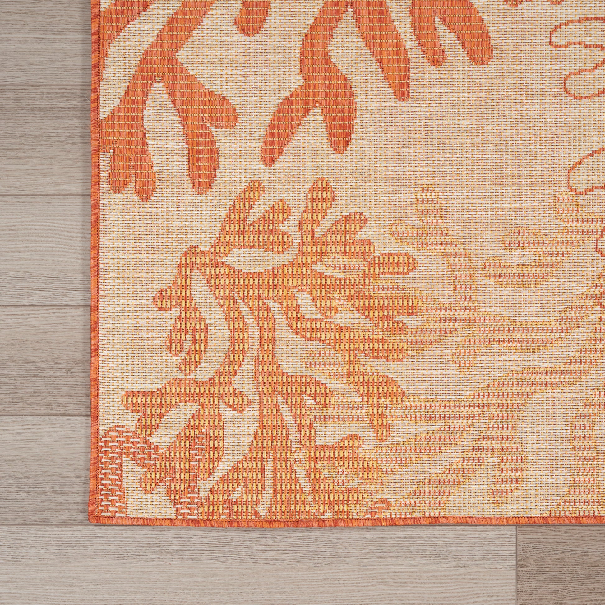 Nourison Home Garden Oasis  Coral  Contemporary