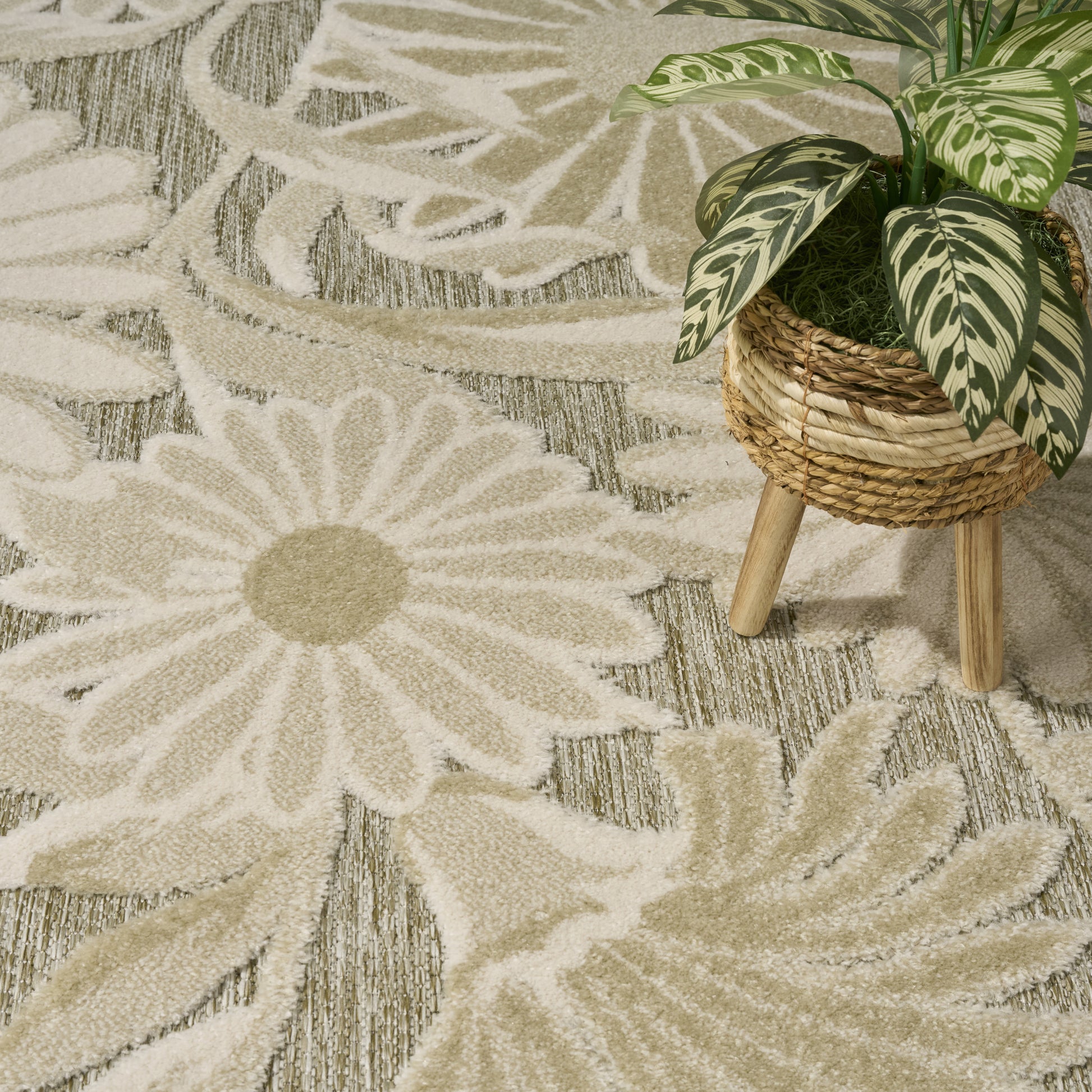 Nourison Home Aloha  Ivory Sage  Contemporary