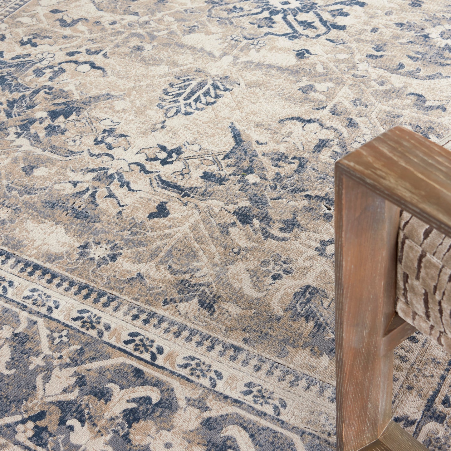 Nourison Home Malta  Ivory Blue  Traditional