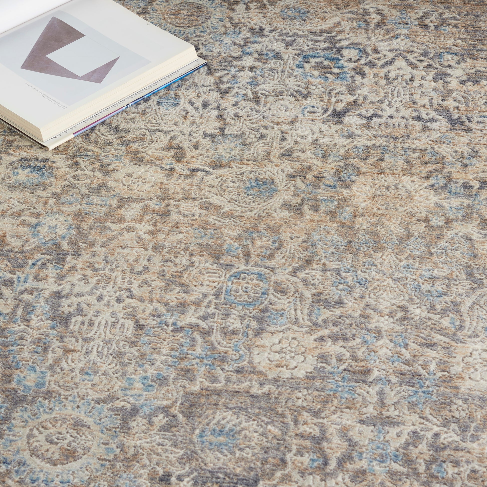 Nourison Home Lustrous Weave  Ivory Blue  