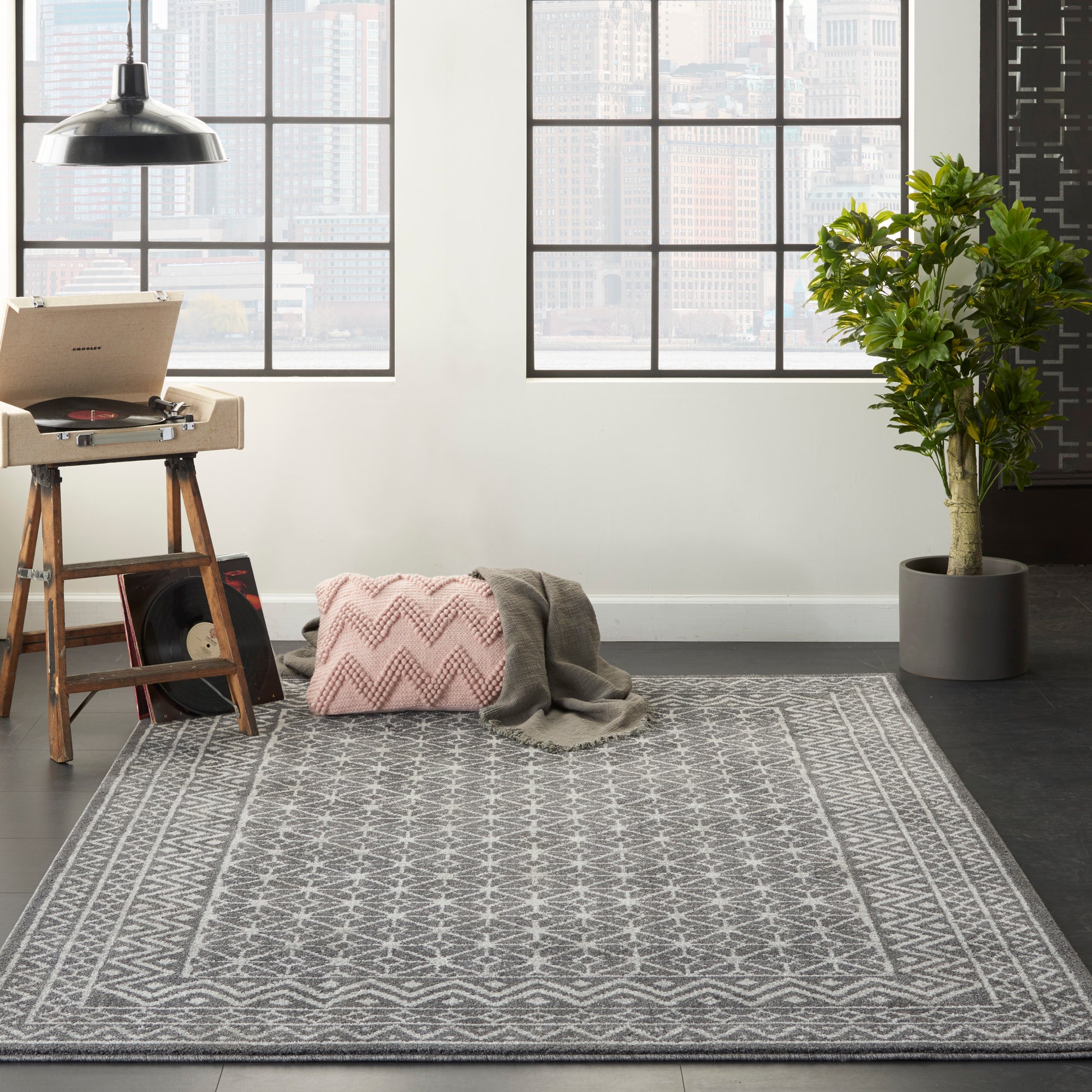 Nourison Home Palermo  Charcoal Silver  Contemporary